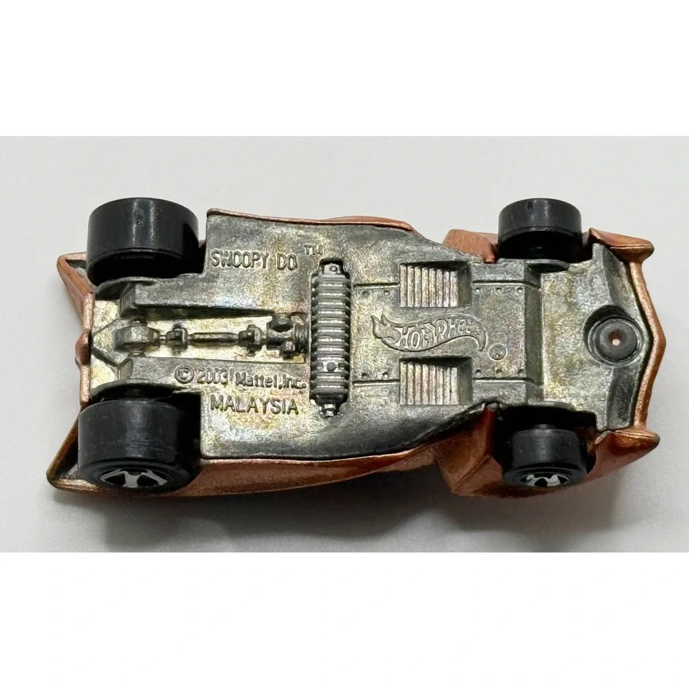 Hot Wheels 2003 Swoopy Doo First Edition Die-Cast Gold Malaysia - Picture 6 of 6